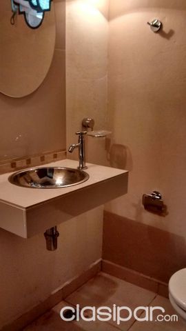 ALQUILO CASA RECIEN REMODELADA A ESTRENAR. ZONA CIT, COLEGIO TRINITY, LUQUE. — foto 2