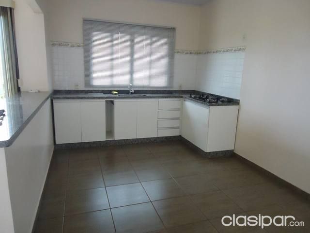 VENDE-SE ESSA CASA — foto 2