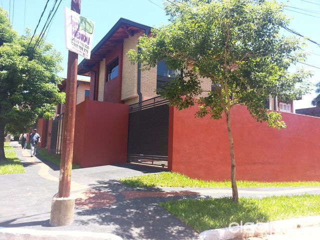 Vendo Duplex sobre Pirizal casi Gral. Santos — foto 2