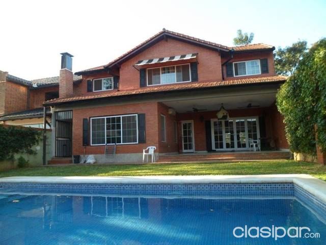 Vendemos Exclusiva residencia en el barrio Mburucuyá — foto 2