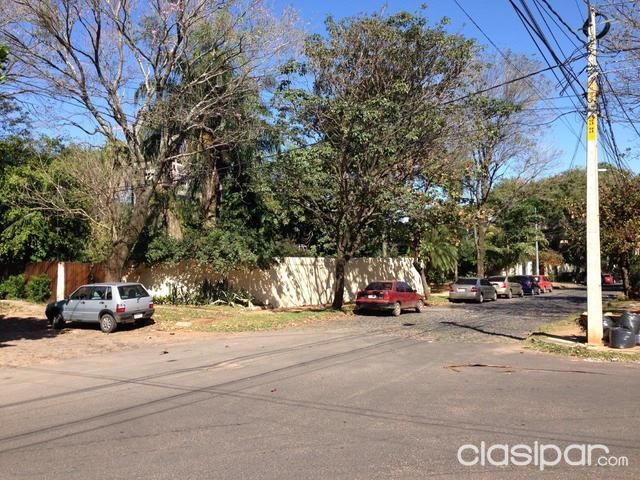 Vendemos terreno de 3.600 m2 pegado al Shopping del Sol en esquina — foto 2