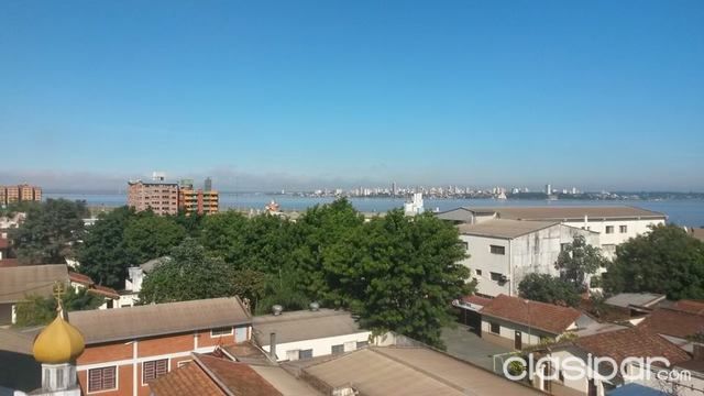 VENDO DEPARTAMENTO DE 2 AMBIENTES EN PLENO CENTRO DE ENCARNACION. — foto 2