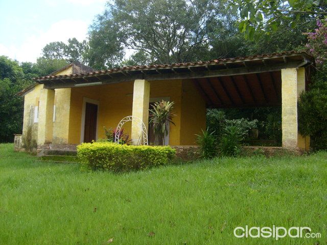 VENDO CASA DE VERANO EN EL CENTRO DE PIRIBEBUY CON PISCINA — foto 3