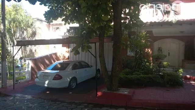 HERMOSA CASA EN ZONA RESIDENCIAL, A CUADRAS DE LA AVDA. LUIS MA. ARGAÑA — foto 2