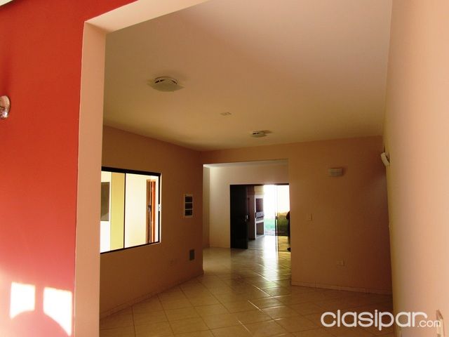 VENDO HERMOSA RESIDENCIA DE DOS PLANTAS A ESTRENAR BARRIO KENNEDY LAMBARE A 2 CUADRAS DE CACIQUE. — foto 3