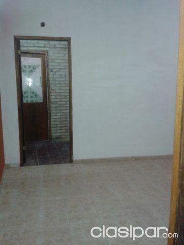 Alquilo hermosa pieza-dormitorio — foto 2