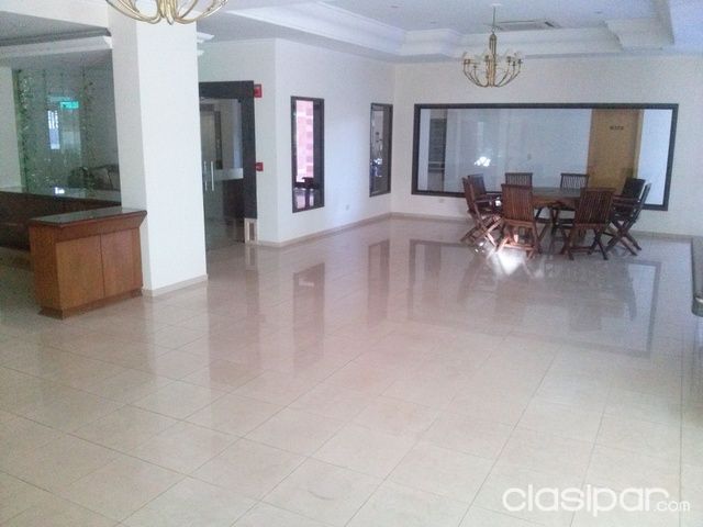 Alquilo Lujoso departamento Amoblado (sona shopping del sol ) — foto 2