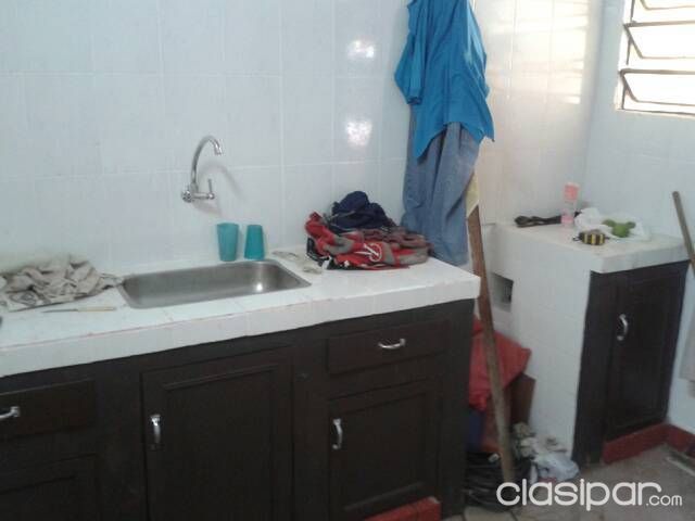 Alquilo casa con Amplio Patio.! — foto 2