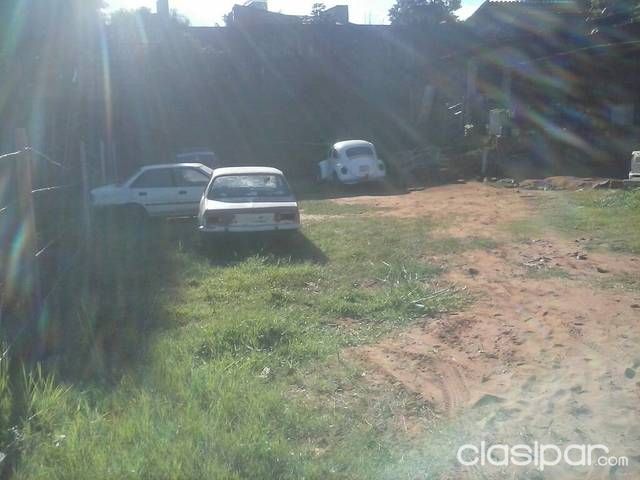 casa con un gran patio titulado — foto 2