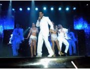 GRUPO RETRO + SHOWMAN + PANTALLA CON VIDEOCLIPS RETRO