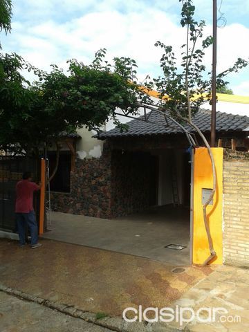 HERMOSA CASA EN LAMBARE — foto 2