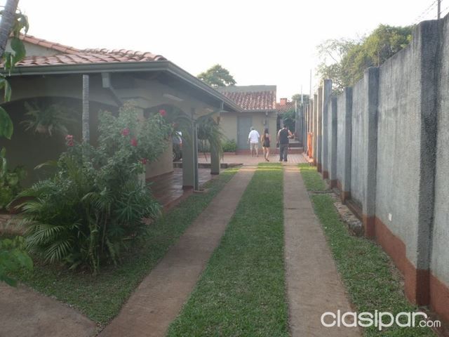 VENDO CASA QUINTA EN LUQUE DE LUJO — foto 2