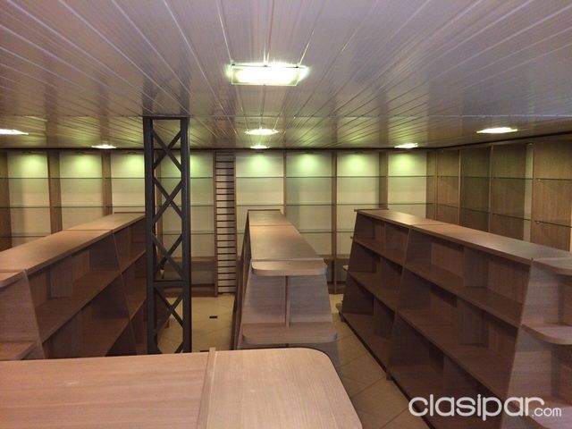 local comercial en zona clave — foto 2