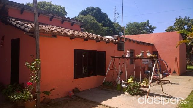 REMATO CASA ZONA SHOPPING SAN LORENZO!!! TITULADO!!! — foto 3