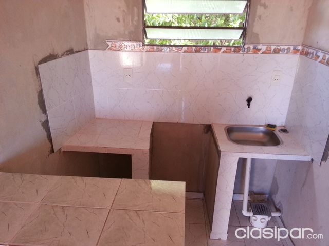 ALQUILO PIEZA EN LIMPIO ZONA SUPER CITY MARKET — foto 2