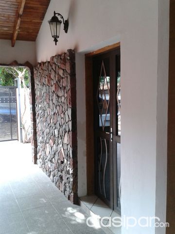 HERMOSA CASA EN LAMBARE — foto 3