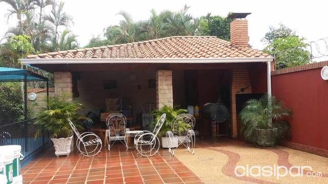 Vendo casa de dos pisos con piscina — foto 2