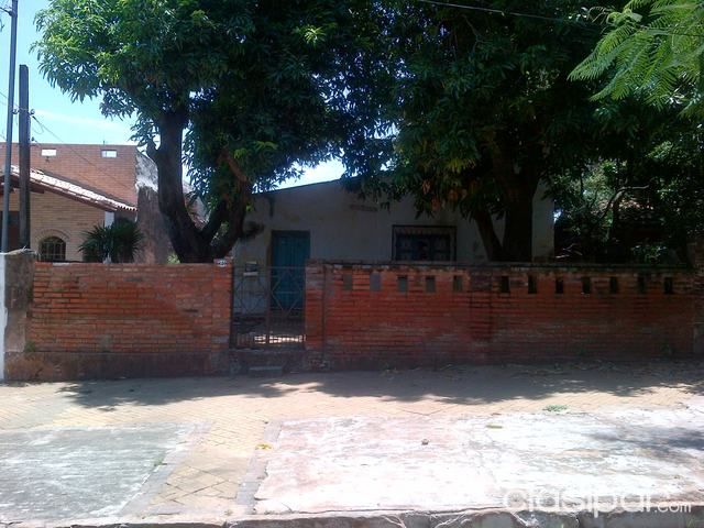 VENDO CASA EN ASUNCIÓN-BARRIO OBRERO A 1KILOMETRO DEL MICROCENTRO. ZONA RESIDENCIAL. — foto 2