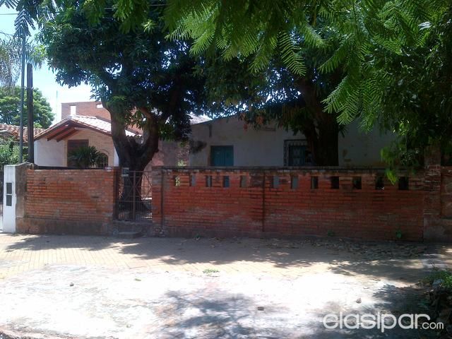 VENDO CASA EN ASUNCIÓN-BARRIO OBRERO A 1KILOMETRO DEL MICROCENTRO. ZONA RESIDENCIAL. — foto 3