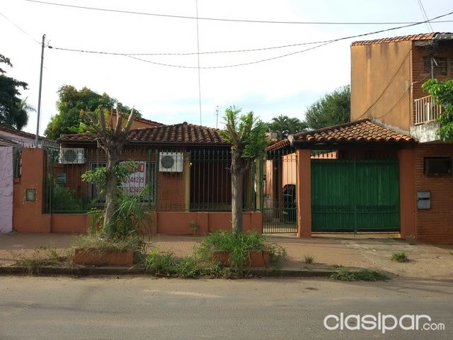 Vendo amplia Casa en pleno centro de Luque — foto 2