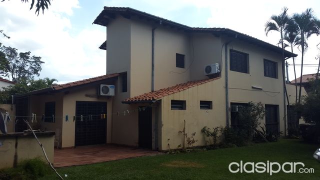 VENDO HERMOSA PROPIEDAD EN EL CENTRO DE FERNANDO DE LA MORA — foto 2