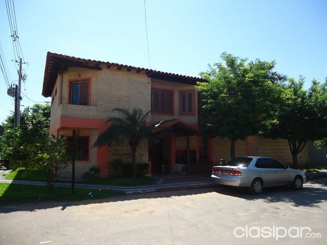 Zona Banco Visión - Avda Sta. Teresa - Barrio San Jorge — foto 2