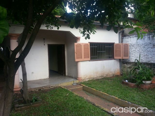 Casa Confortable en buen estado Zona lambare — foto 2