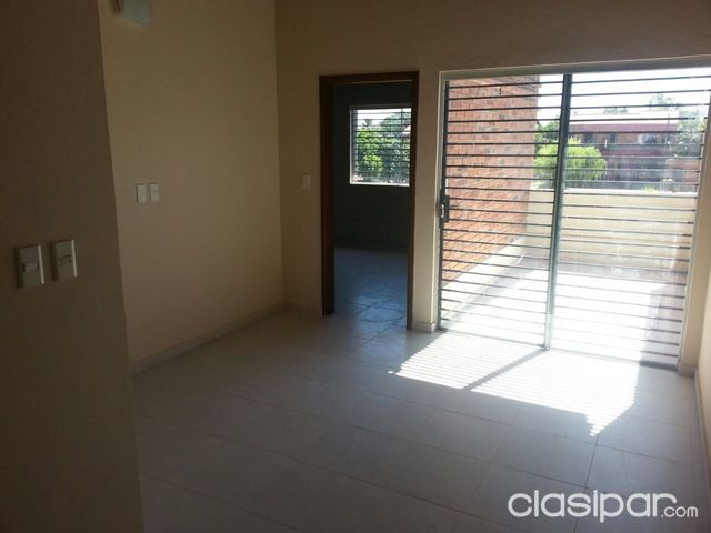 oferto de Duplex con tamaño de casa... — foto 2