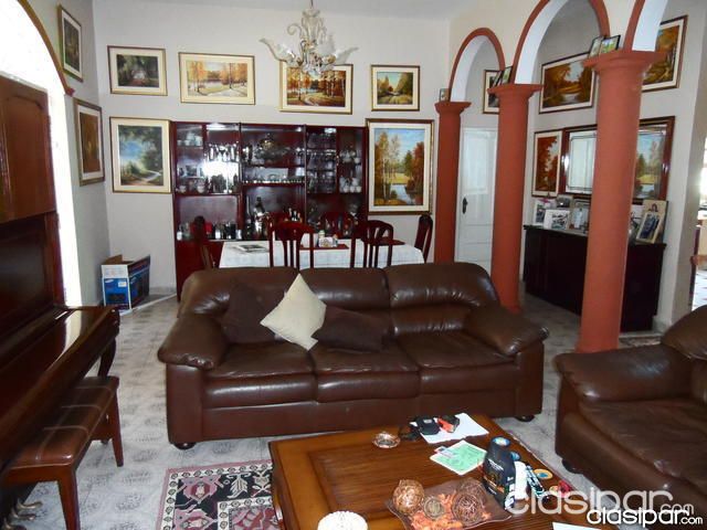 HERMOSA RESIDENCIA EN LAMBARE ZONA CANAL13 — foto 2