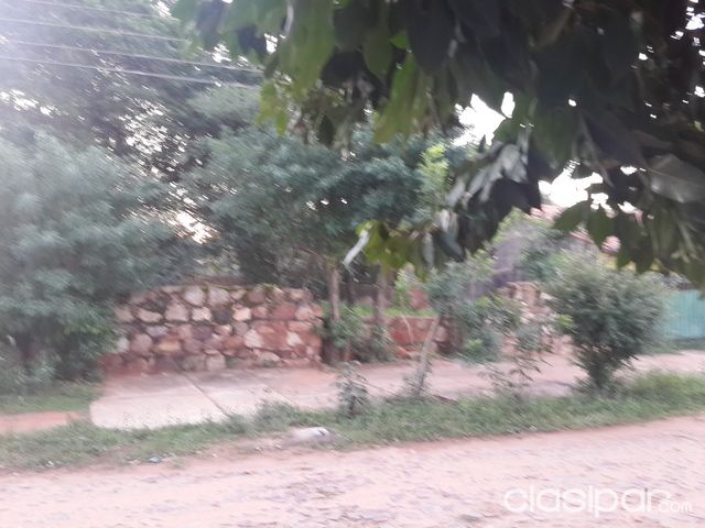 Vendo terreno zona supermercado los Jardines Luque — foto 2