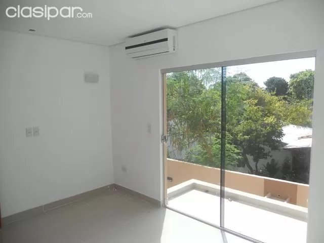 A CUATRO CUADRAS DE PRIMER PRESIDENTE, DOS DUPLEX CON PISCINA!!! — foto 2