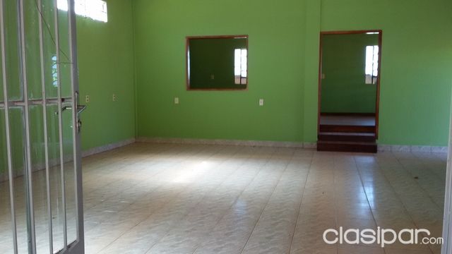 VENTA DE INMUEBLE CON SALON COMERCIAL Y VIVIENDA — foto 3