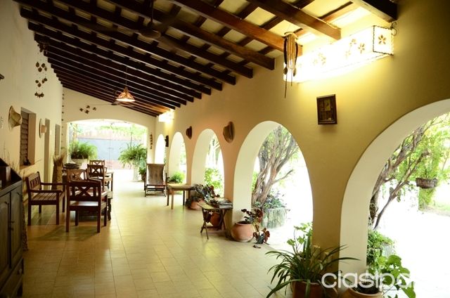 Vendo Casa en San Bernardino (San Ber) - Impresionante!! — foto 2