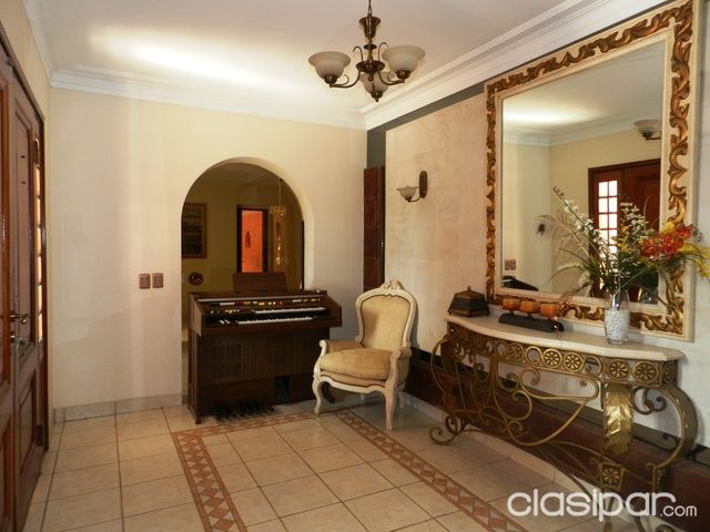 MANSIÓN BARRIO SANTÍSIMA TRINIDAD 2075 m2 — foto 3