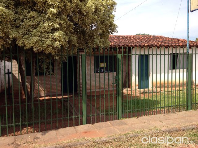 CASA EN SAN ANTONIO A UNA CUADRA DEL ASFALTO. — foto 2