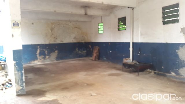 OFERTO EXCELENTE LOCAL TODO DE LOSA DE BUENA ALTURA — foto 3