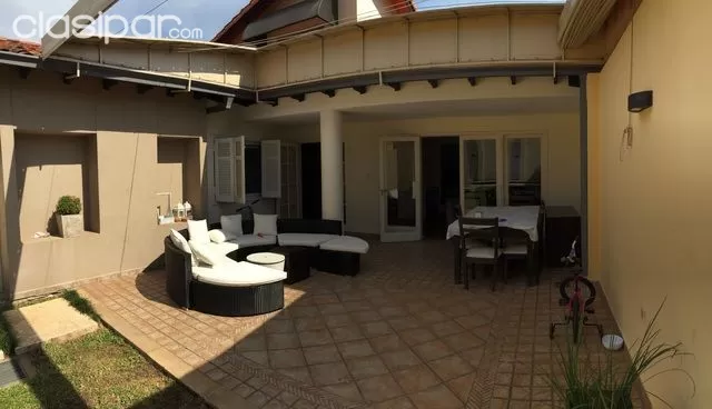 Vendo hermosa casa en barrio Villa Morra — foto 3