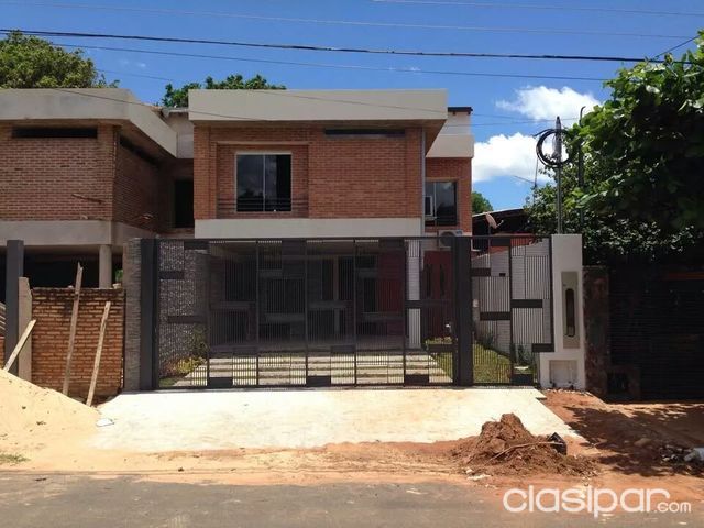 zona Canal 13. sobre asfalto — foto 2