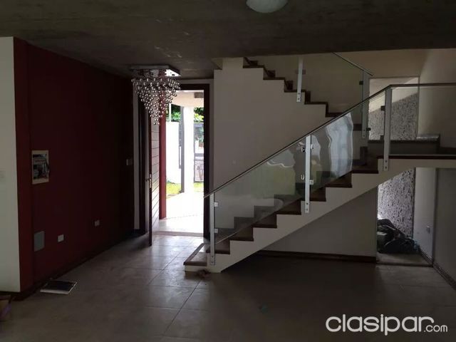 zona Canal 13. sobre asfalto — foto 3