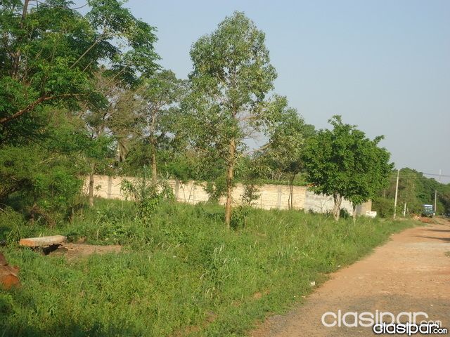 Terreno en Mariano Roque Alonso.. A 2 cuadras del asfalto — foto 2
