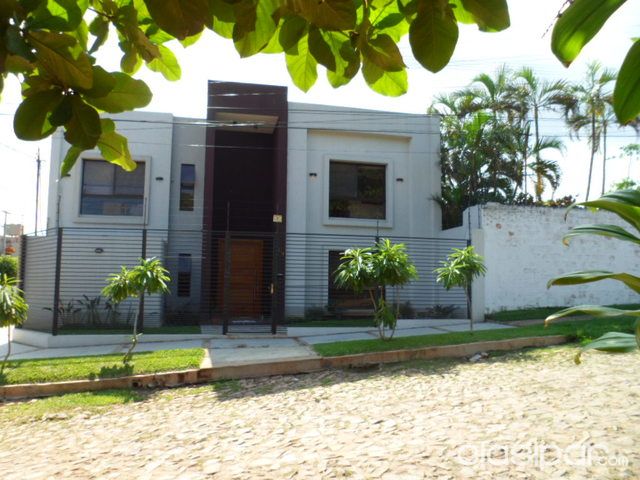 HERMOSA CASA ALQUILER Bº MBURUCUYA — foto 2
