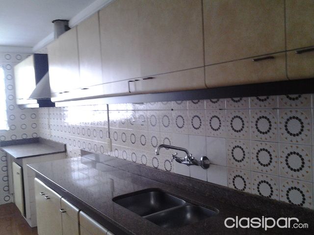 VENDO CASA EN VILLA MORRA UNA CUADRA DE AV.MCAL.LOPEZ — foto 3