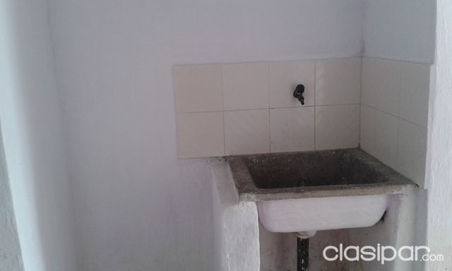 Oferta alquilo casa de dos ambientes en Mariano Roque Alonso, Remanso — foto 3