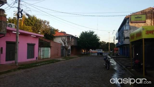 Casa con Salones Comerciales En Loma Pyta — foto 2