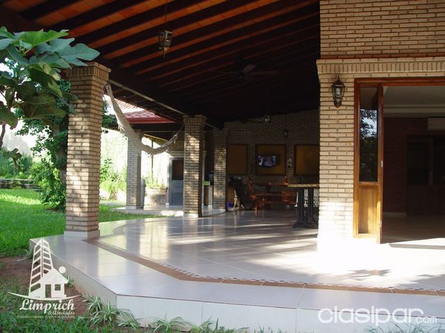 ¡Imperdible! Casa en Lambaré - Barrio Felicidad. — foto 3