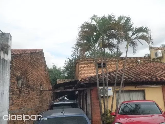 VENDO CASA A UNA CUADRA DE MARISCAL LOPEZ Y MADAME LYNCH — foto 3