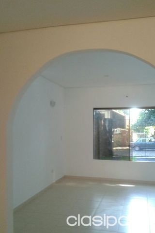 VENDO HERMOSO DUPLEX A ESTRENAR A 1 CUADRA DE BRUNO GUGGIARI — foto 3