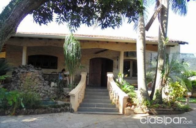 VENDO HERMOSA CASA - ZONA CONFEDERACIÓN LUQUE — foto 3