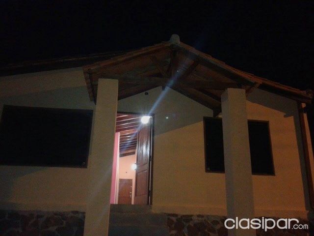 Alquilo o vendo hermosa casa a cuadras del palacio de justicia de Luque — foto 2