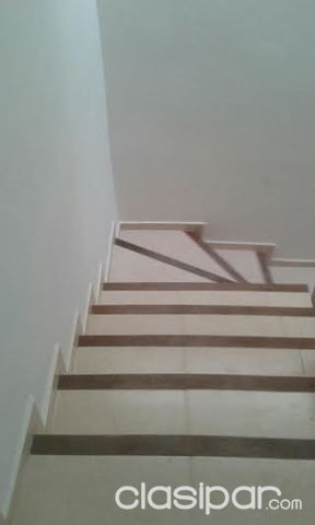 VENDO DUPLEX A ESTRENAR - ZONA RESIDENCIAL LAMBARE — foto 3